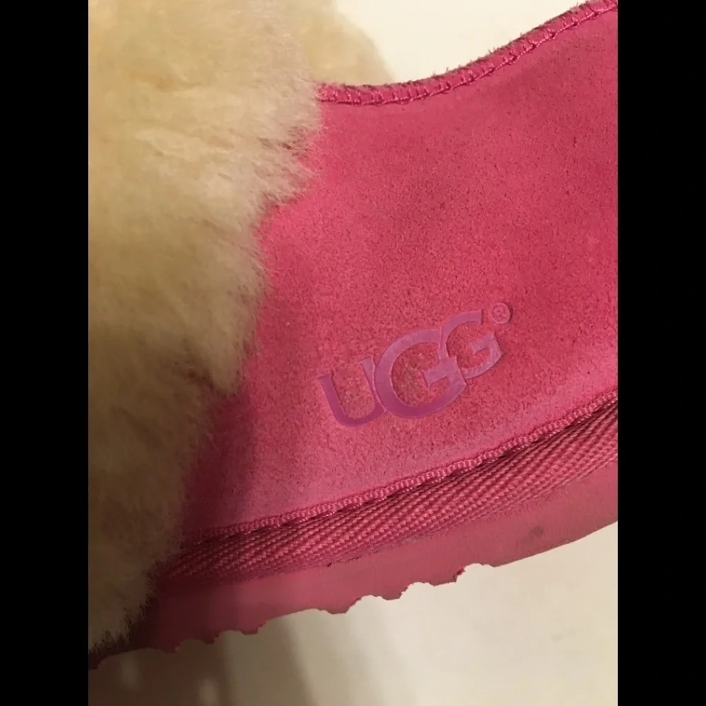 UGG Girls Cozy II Pink Slippers